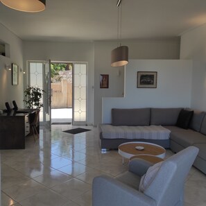 Smart TV, DVD player, books, music library