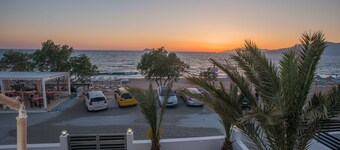 Luxury Apartment in Kalamaki Riviera