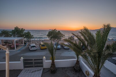 Luxury Apartment in Kalamaki Riviera