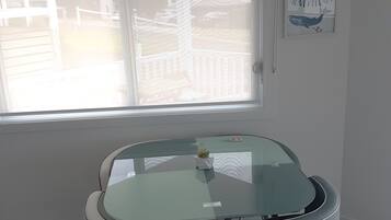 Comfort Apartment, 1 Bedroom | In-room dining