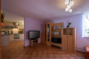 TV, books, stereo