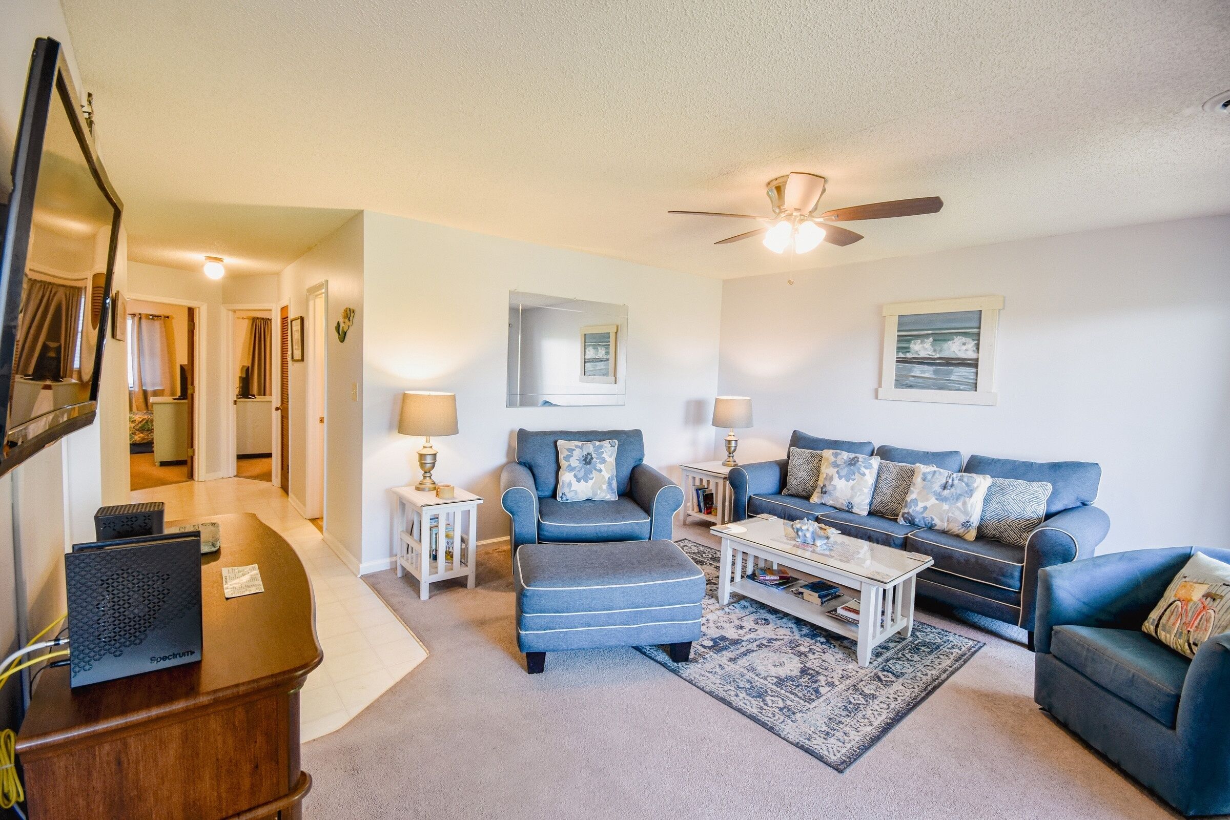 Condo, 2 Bedrooms | Living area