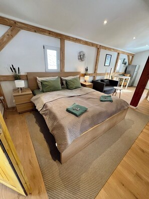 Unclassified image, 5 of 13, button - Bungalow in a quiet forest location right on the hiking trail (Reinhardtsdorf-Schöna)