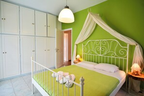 3 chambres, coffre-fort, bureau, système d’insonorisation