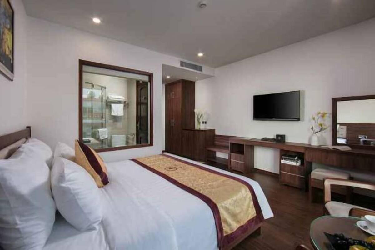 1 bedroom, minibar, in-room safe, desk