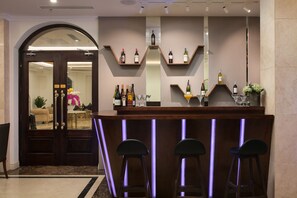 酒吧（店内）