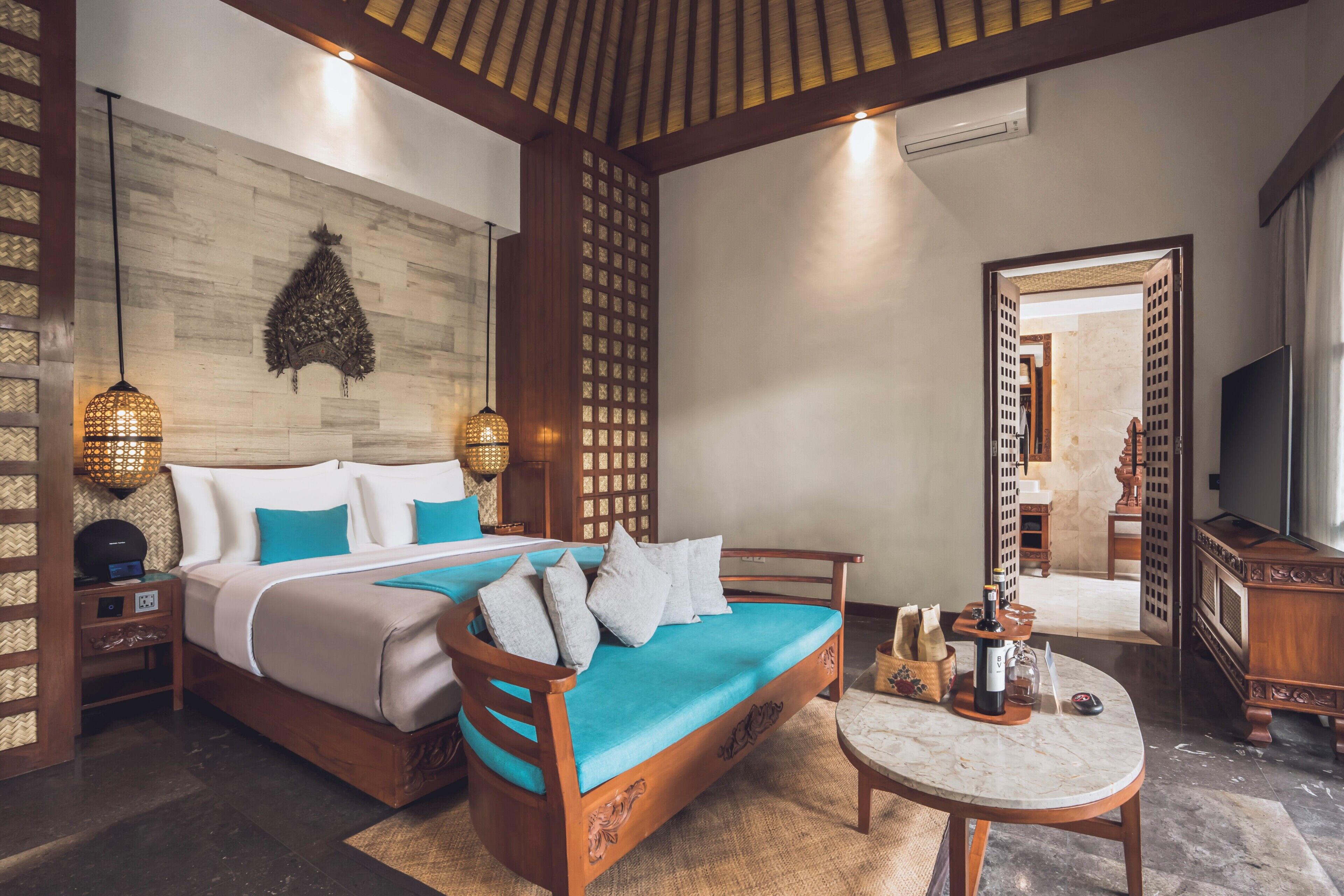 Grand 1 Bedroom Villa with Private Pool | 1 bedroom, hypo-allergenic bedding, minibar, in-room safe