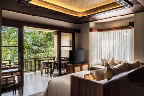 Grand Suite | Living area | 50-inch Smart TV with cable channels, TV, Netflix - Aksari Resort & Spa Ubud by Ini Vie Hospitality (Tegallalang)