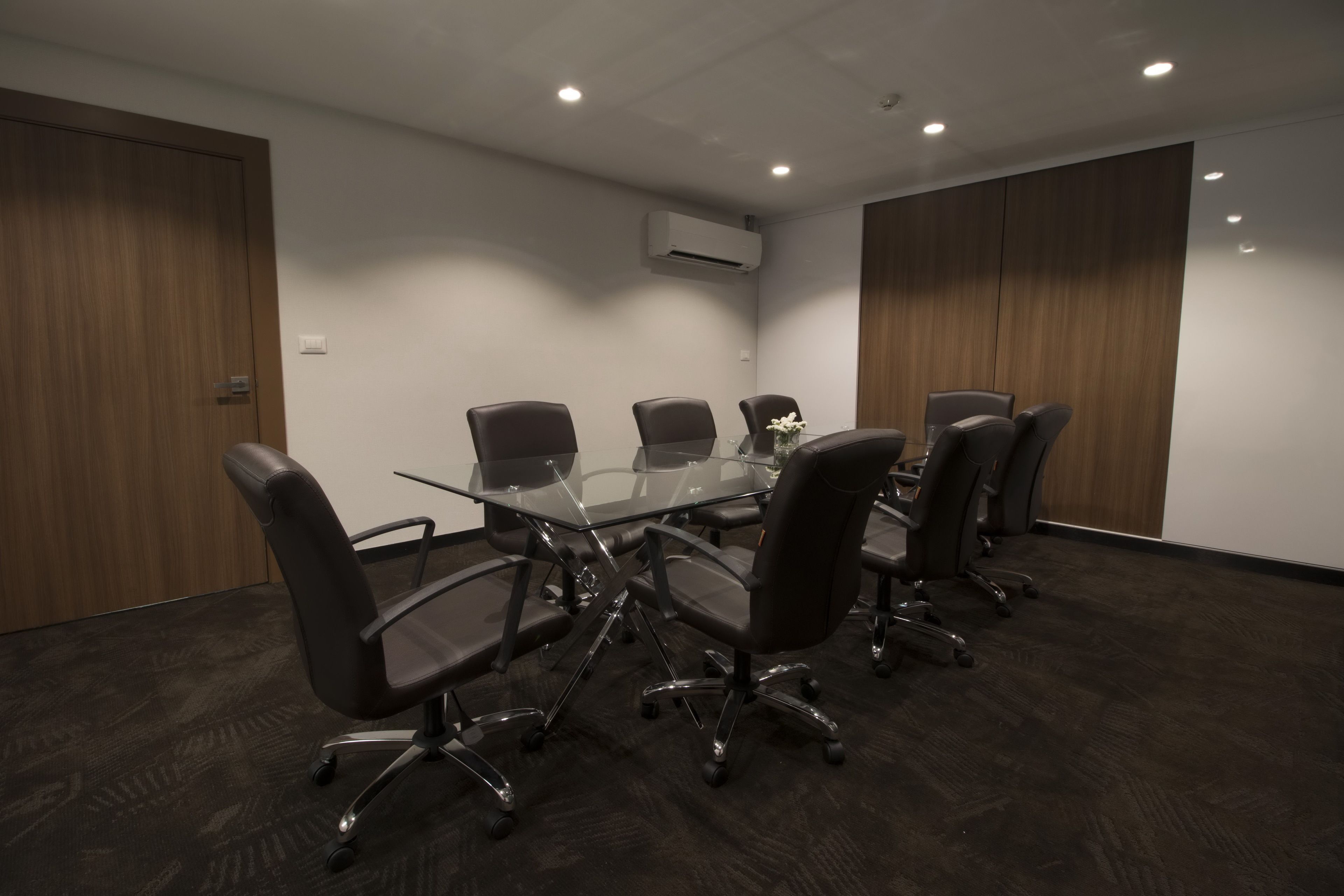 Photo - Justice Hotel