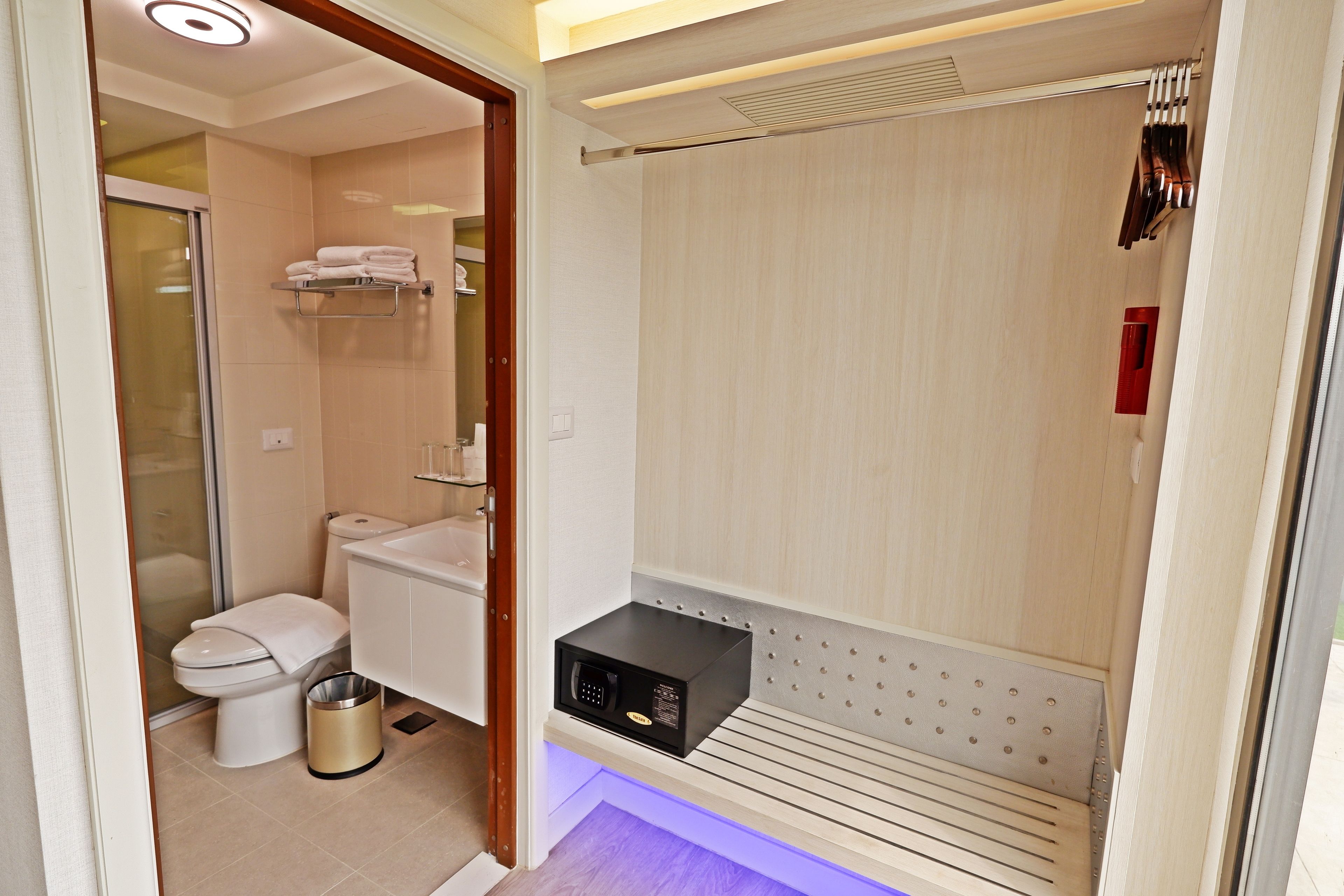 Photo - Justice Hotel