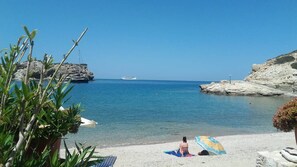 Una spiaggia nelle vicinanze