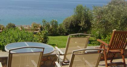 Άνετη διαμονή, μαγευτική θέα, υπέροχη παραλία!