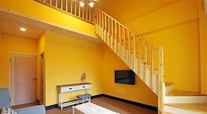 Romantic Loft, 1 Double Bed, Mountain View | Individually decorated, individually furnished, desk, free WiFi