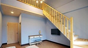 Romantic Loft, 1 Double Bed, Mountain View | Individually decorated, individually furnished, desk, free WiFi