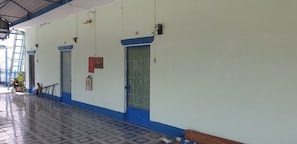 Balcony - Nha Tro Kim Anh (Long Xuyen)