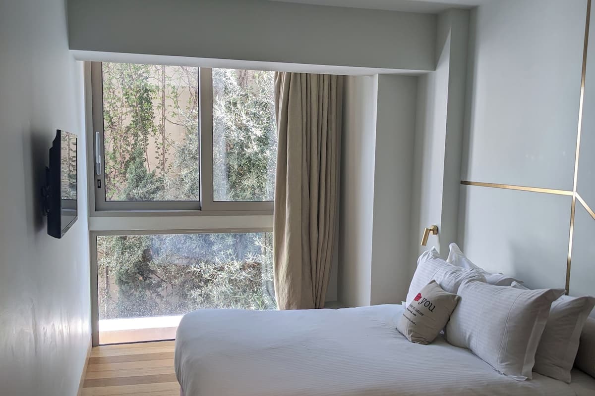 Double Room | Premium bedding, free minibar, in-room safe, desk