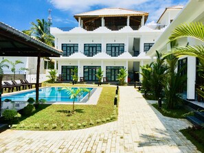 Fachada da propriedade