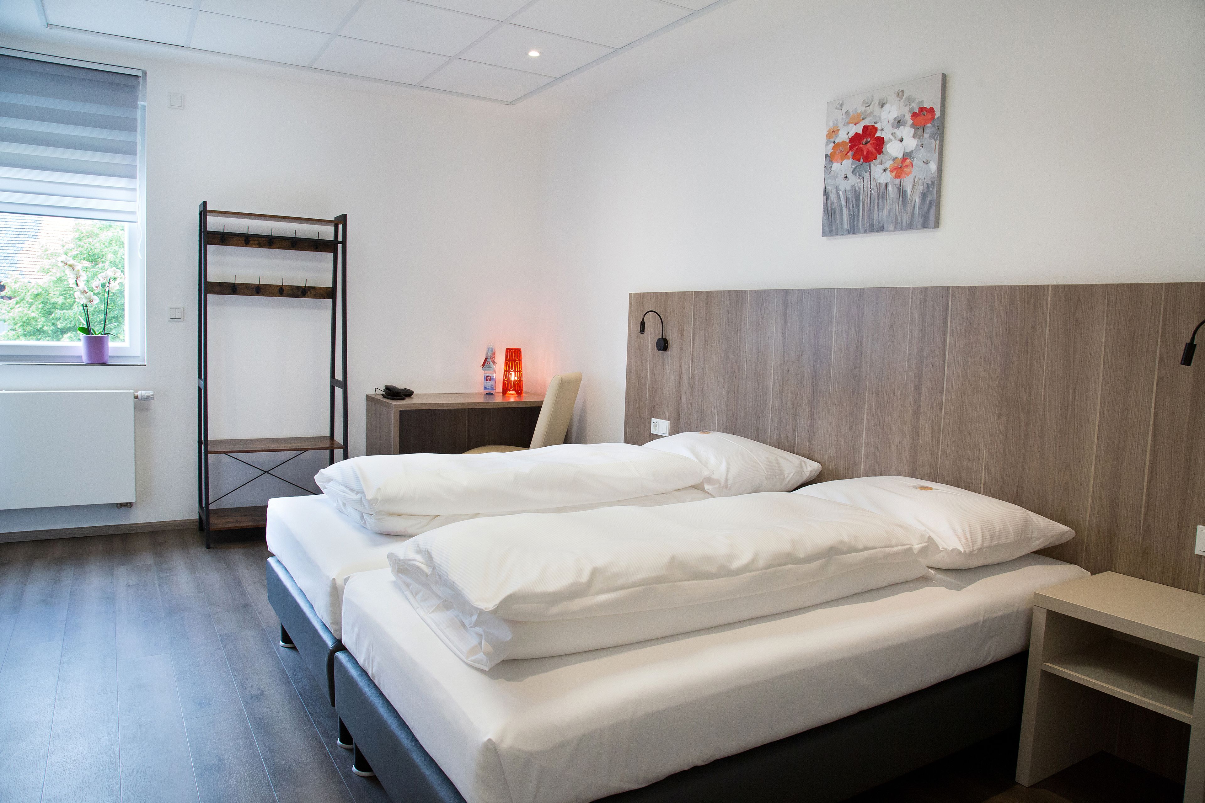 desk, soundproofing, free wifi, bed sheets