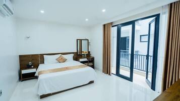 Phòng Tiêu chuẩn, 1 giường cỡ king | Minibar, bàn, màn/rèm cản sáng, truy cập Internet không dây miễn phí