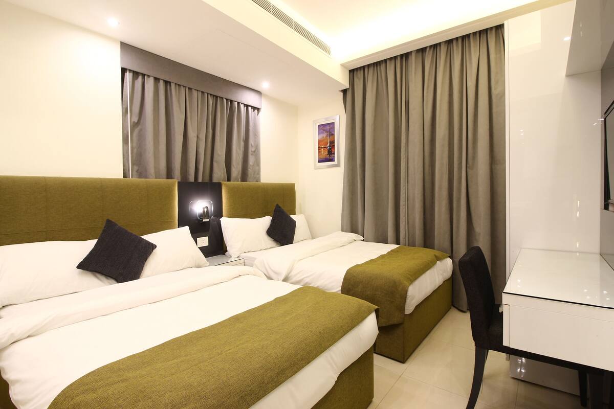 Junior Room, City View | In-room safe, desk, soundproofing, iron/ironing board (on request)