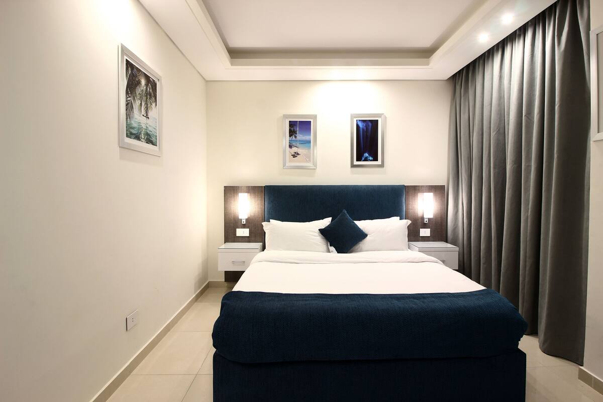 Family Suite, Sea View | In-room safe, desk, soundproofing, iron/ironing board (on request)