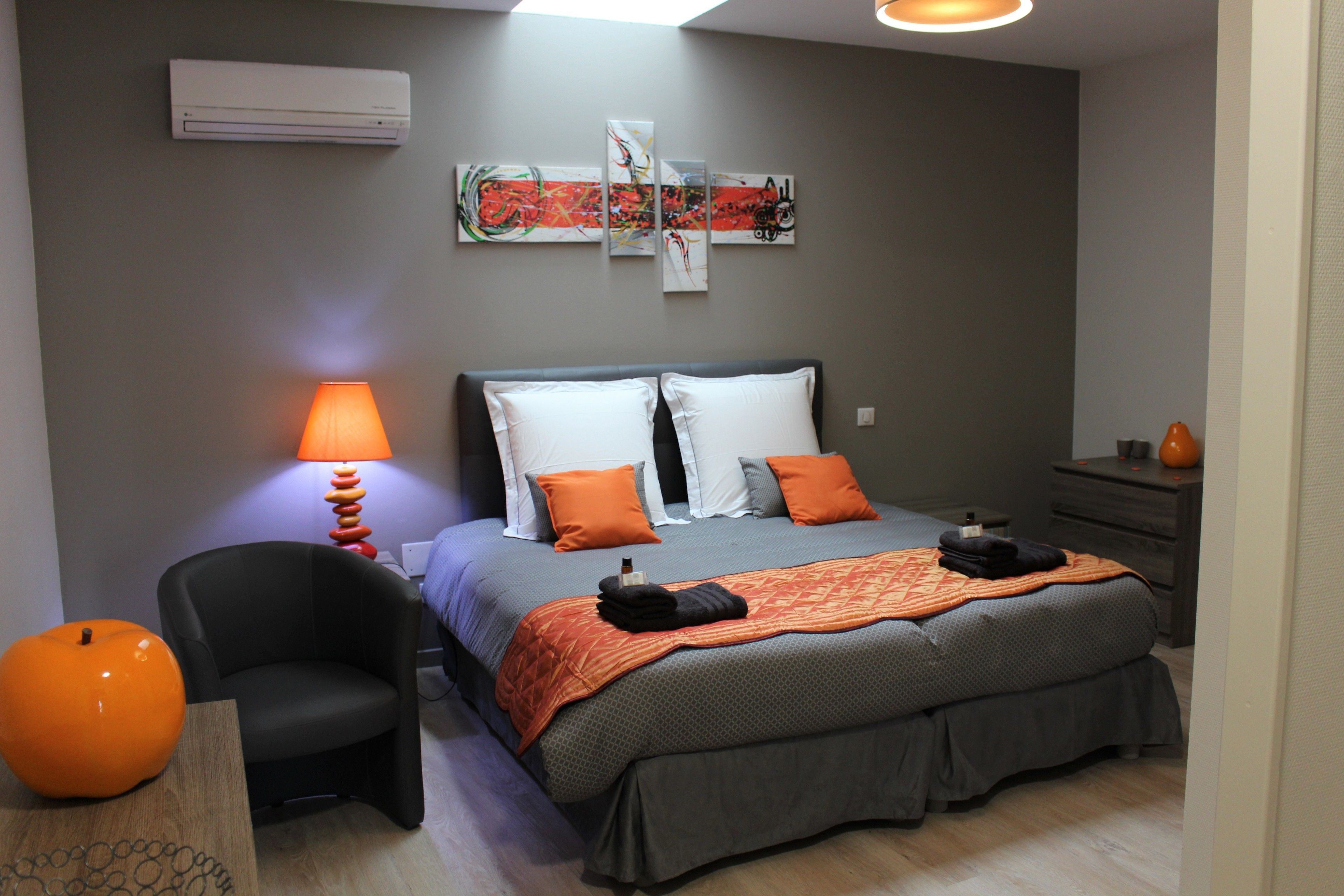 Twin Room (Orange) | Individually decorated, individually furnished, iron/ironing board