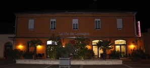 Front of property - evening/night - Le Vic de Lomagne (Lavit)