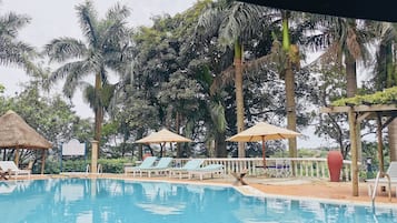 Alberca al aire libre
