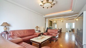 Unclassified image, 4 of 5, button - Zhongshan Park Garden Apt (Shanghai)