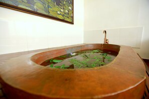 Bain à remous intérieur