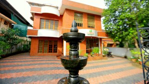 Exterior - Prana Ayurvedic Centre (Aluva)