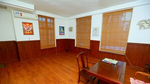 Reception - Prana Ayurvedic Centre (Aluva)