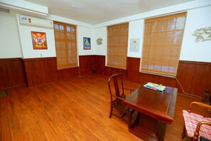 Reception - Prana Ayurvedic Centre (Aluva)