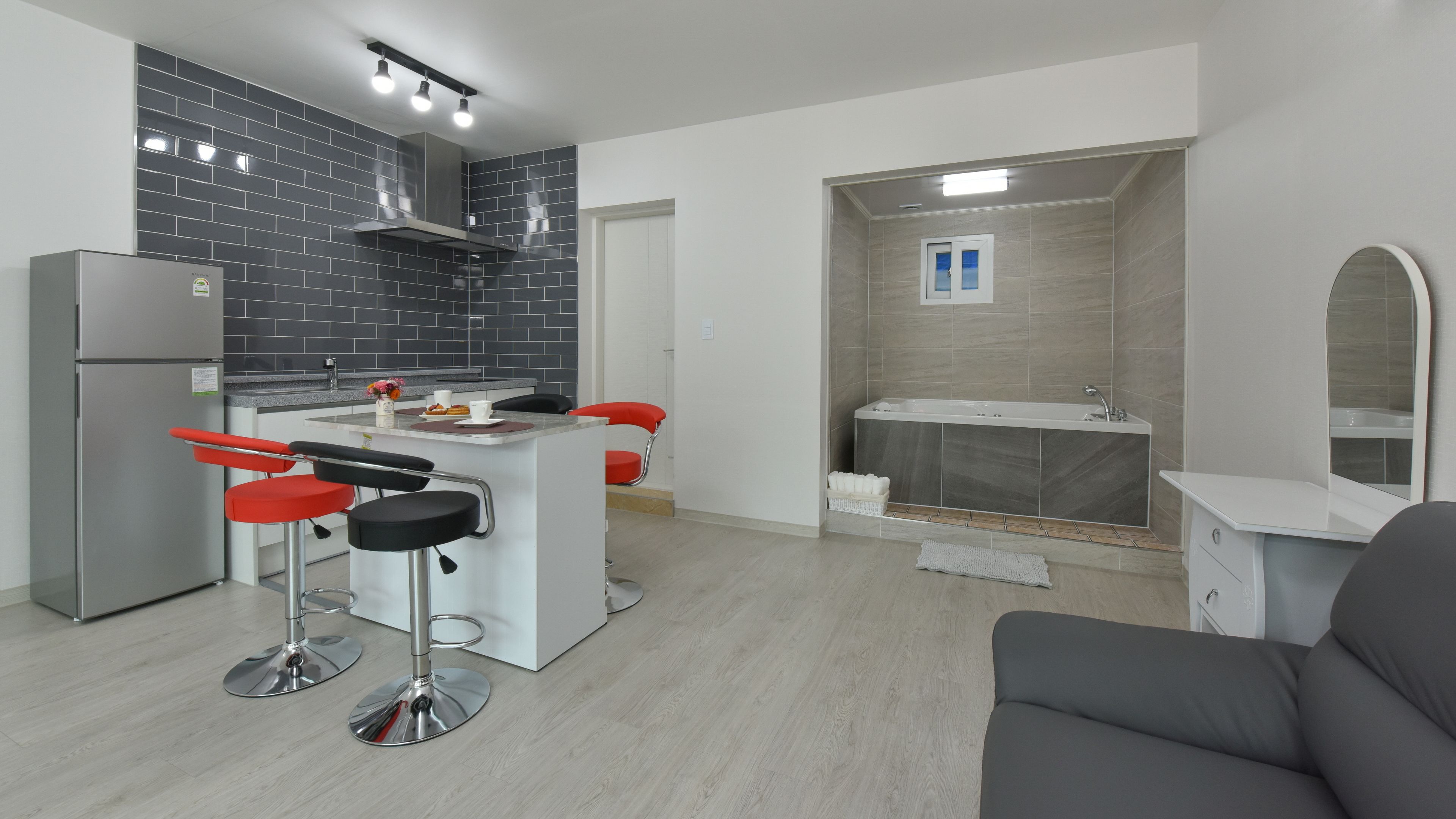 101, 102 Or 103 | 무료 WiFi