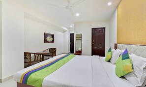 Iron/ironing board, free WiFi, bed sheets