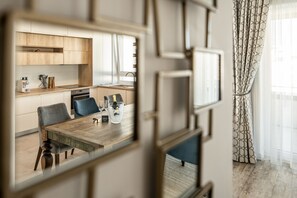 Grand Suite, Mountain View | Private kitchen