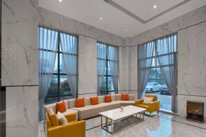 Sala de estar en el lobby