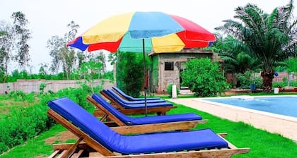 Luxusvilla mit Pool 35 km von Lomé entfernt an der Straße nach Kpalimé
