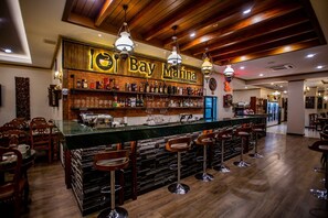 Bar (on property) - Chunlee Grand Hotel (Nakhon Ratchasima)