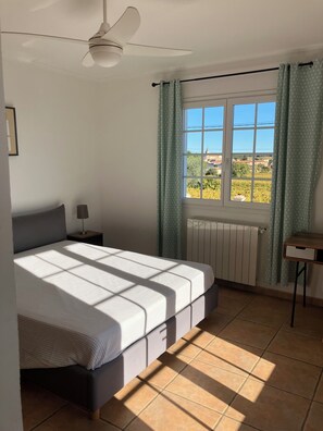 4 chambres, fer et planche Ă repasser, lit parapluie, Wi-Fi gratuit