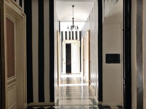 Entrada al alojamiento