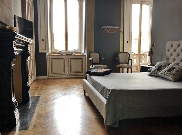 Condo design, 5 quartos, no andar executivo | Cortinas blackout, quartos à prova de som, camas extras/dobráveis