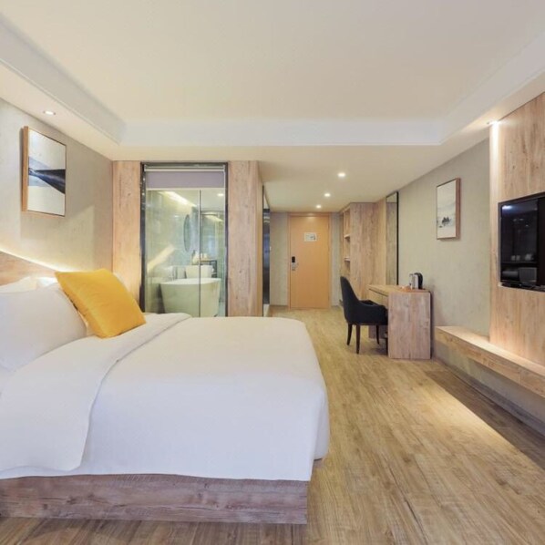 Escritorio, cortinas blackout, wifi gratis y ropa de cama 