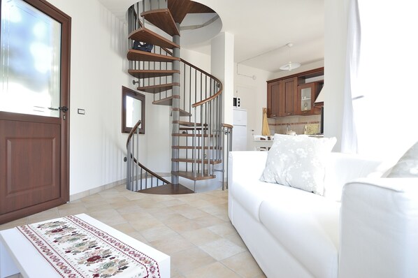 Apartment, 2 Bedrooms | Living area