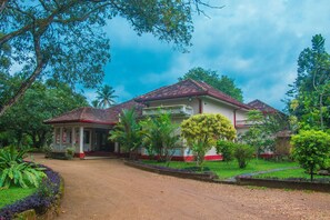 Exterior - Randiya Epiliyagoda Resort (Eheliyagoda)