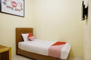 Desk, free WiFi, bed sheets