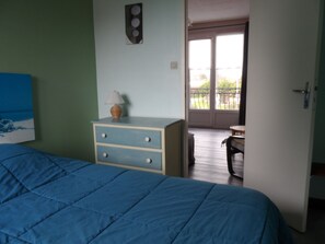 2 chambres, lit de bébé portatif, accès au Wi-Fi (inclus)
