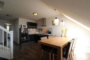 Penthouse aan de piste bij Winterberg 13 | Matservice på rummet
