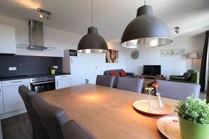 Appartement aan piste bij Winterberg 10 | Spiseområde på rommet