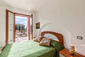 Cunas gratuitas, wifi gratis y ropa de cama 